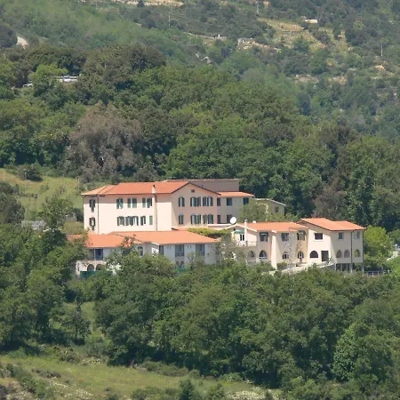 塞勒涅别墅酒店