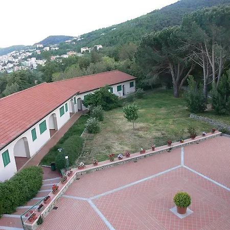 塞勒涅别墅酒店