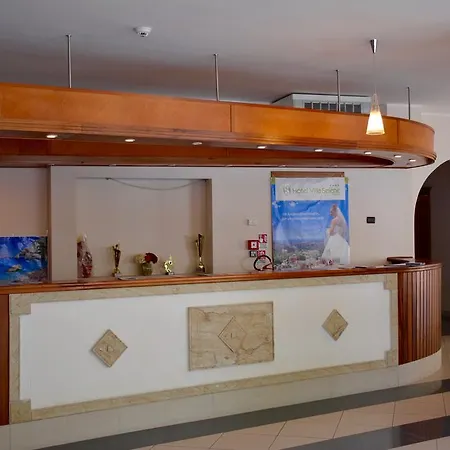 塞勒涅别墅酒店 拉努塞伊