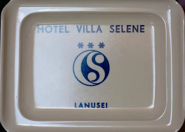 Hotel Selene 4*